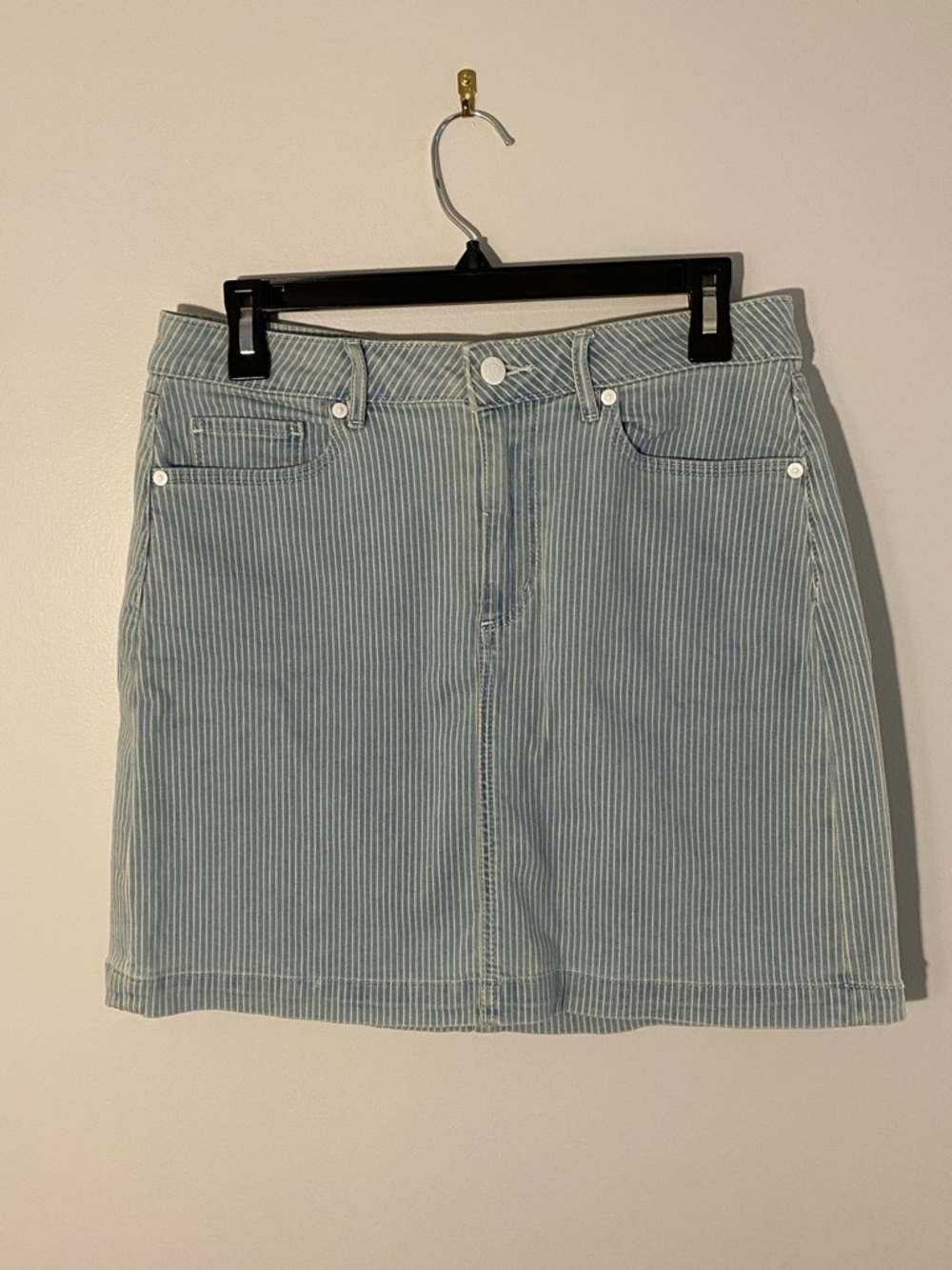LOFT NWT Mini Skirt Denim Blue White Striped Button Front Casual Size 4